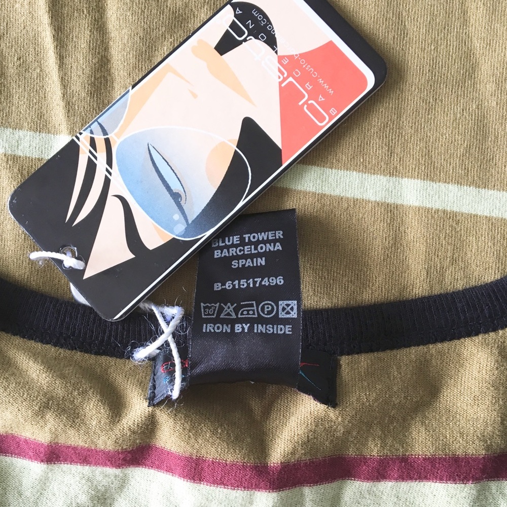 new Custo Barcelona ✪ Pix Sun Valley V Neck Tee ✪ Mixed Print Textures ✪ Unisex - Picture 8 of 14